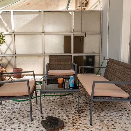 Saffron Apartment In Central Atenas Exterior foto